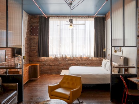 Old No. 77 Hotel & Chandlery